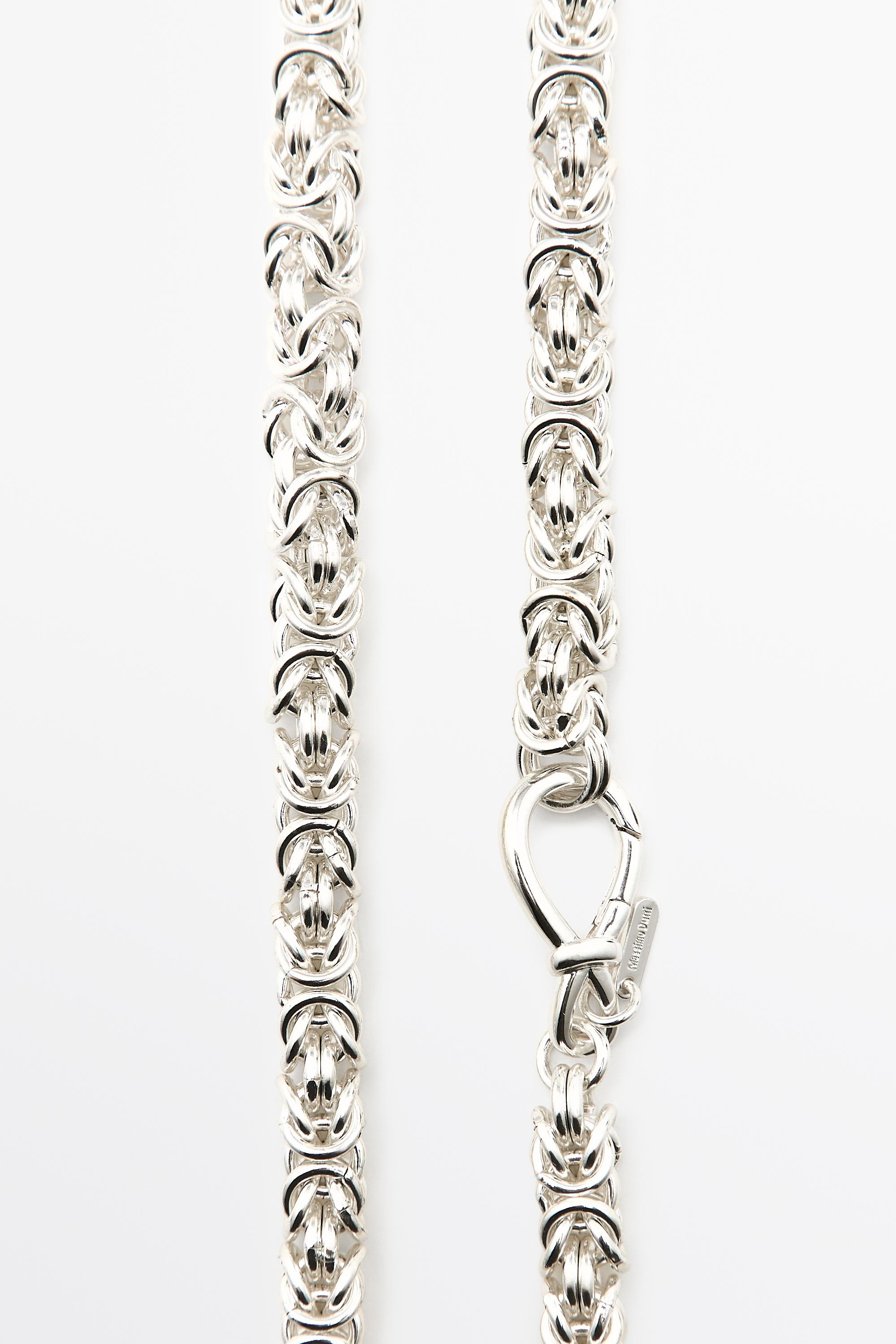 Link chain necklace